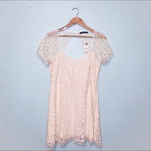 NWT Abercrombie & Fitch White Lace Dress